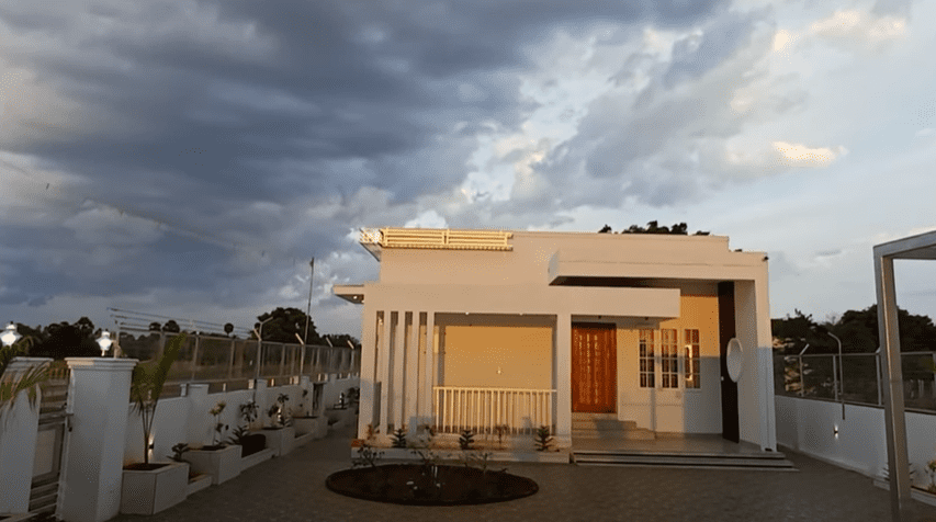 11 CENTS LUXURIOUS VILLA FOR SALE